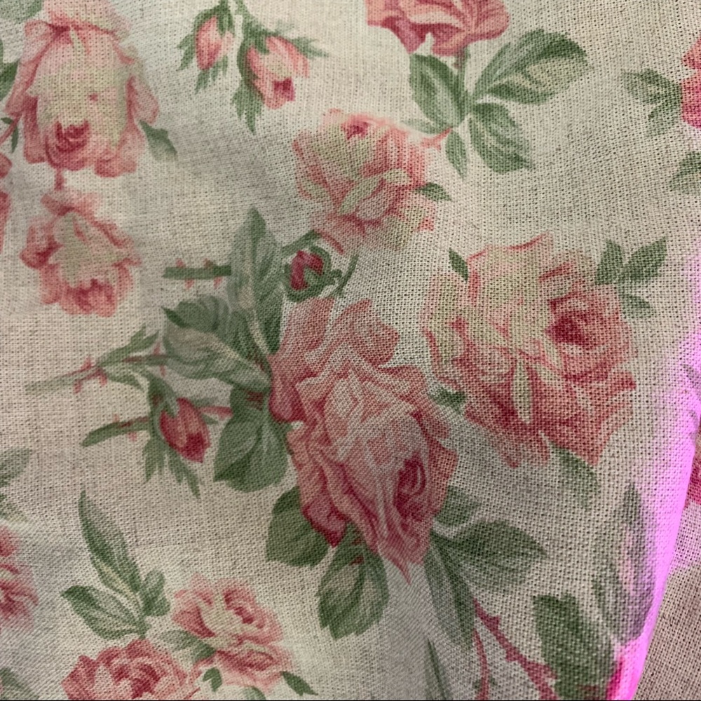 Sleeveless long dress w roses linen style